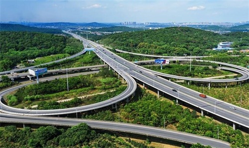 下城钢筋套筒应用于高速公路